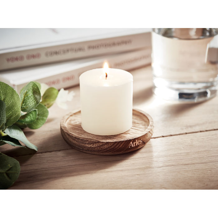 PENTAS - Kaars met ronde houten basis