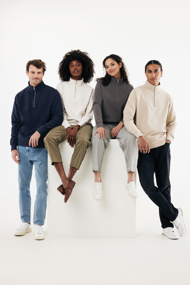 IQONIQ Elgon gerecycled katoen sweater met kwartritssluiting