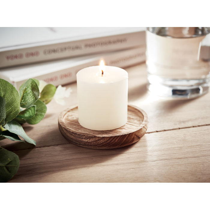 PENTAS - Kaars met ronde houten basis